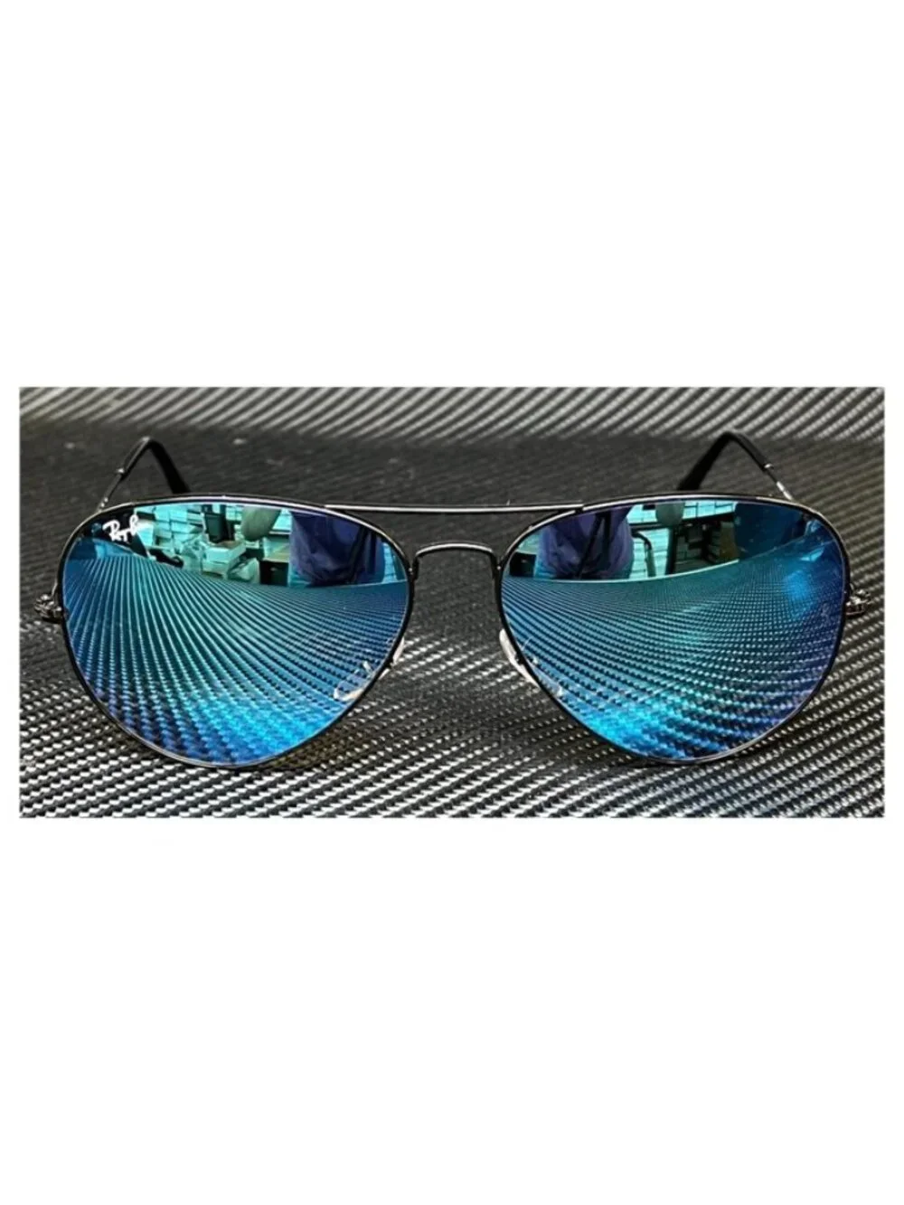New Ray Ban Men  Black Sunglasses  62- 14- 140